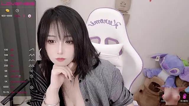 Vaness-a online show from 02-17-25, 01:36