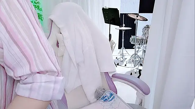 Vaness-a online show from 11-20-25, 12:44