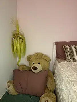 Snapshot of tayakayan chatting on 03-23-25, 03:43 tayakayan online show from 03-23-25, 03:43