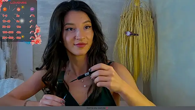 Snapshot of tayakayan chatting on 09-19-25, 07:32 tayakayan online show from 09-19-25, 07:32