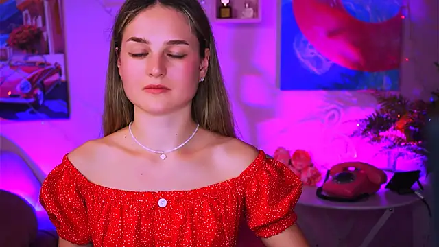 Snapshot of DeboraLarson chatting on 01-12-25, 10:45 DeboraLarson online show from 01-12-25, 10:45