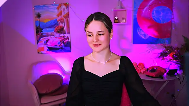 Snapshot of DeboraLarson chatting on 01-13-25, 07:32 DeboraLarson online show from 01-13-25, 07:32