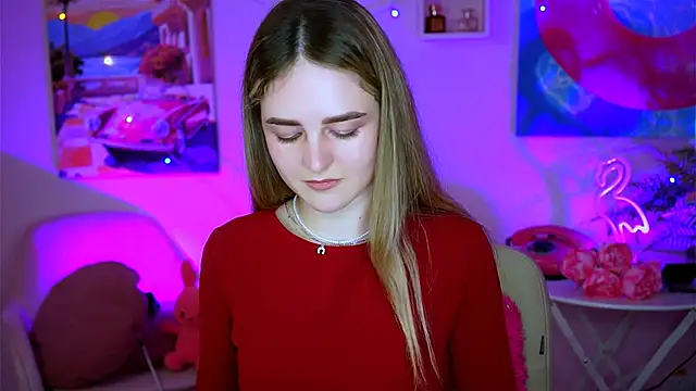 Snapshot of DeboraLarson chatting on 02-14-25, 07:07 DeboraLarson online show from 02-14-25, 07:07