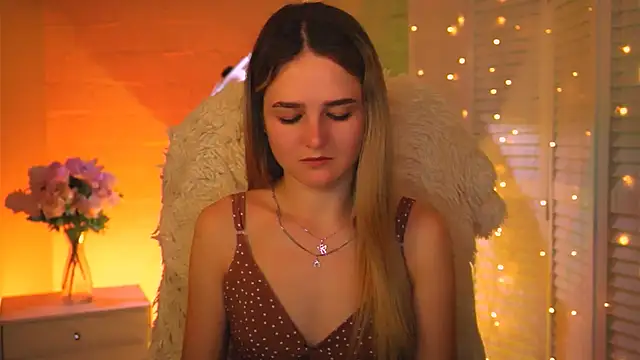 Snapshot of DeboraLarson chatting on 02-02-26, 03:49 DeboraLarson online show from 02-02-26, 03:49