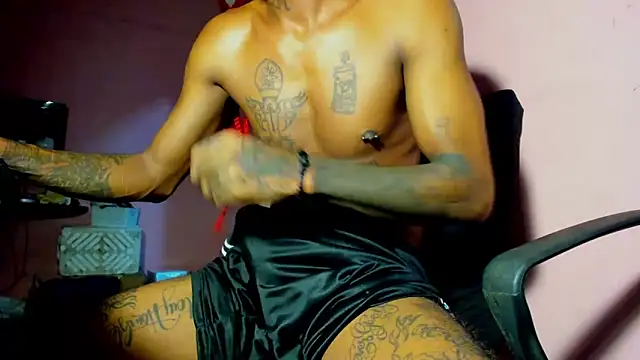 bigblackhotx1 online show from 04-09-26, 10:20