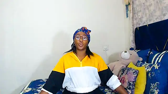 veronica1xxx online show from 04-28-26, 06:35