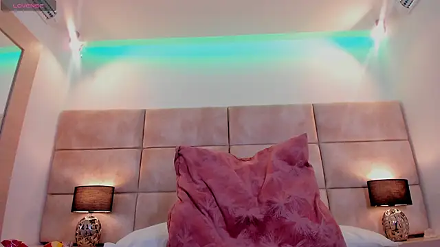 Eevee Taylor online show from 01-23-25, 11:37