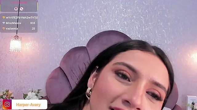 Snapshot of Harper-Avary chatting on 02-21-25, 04:16 Harper-Avary online show from 02-21-25, 04:16