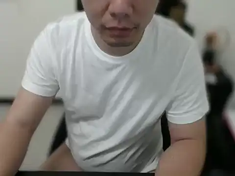 Snapshot of iceeciforfun chatting on 02-20-26, 09:26 iceeciforfun online show from 02-20-26, 09:26