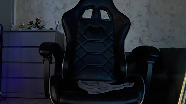 Ivy belle online show from 02-17-25, 09:03