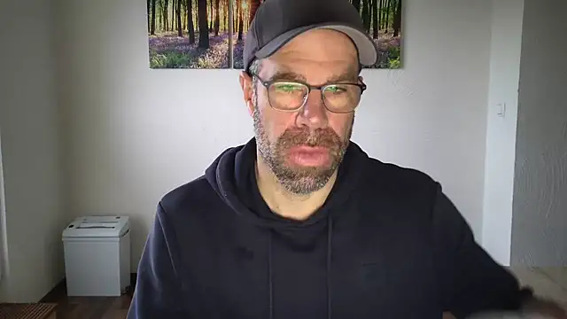 Harry Boldt online show from 10-09-25, 06:11