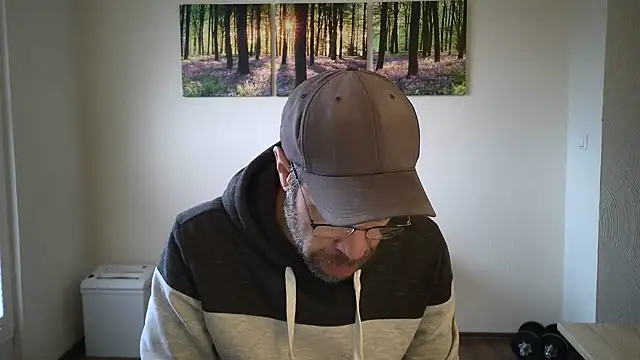 Harry Boldt online show from 10-25-25, 06:21