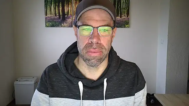 Harry Boldt online show from 10-28-25, 07:01