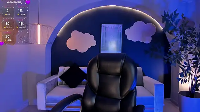 Snapshot of GabriellaLee chatting on 02-05-25, 12:53 GabriellaLee online show from 02-05-25, 12:53