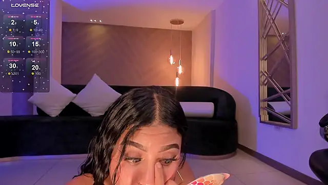 Snapshot of GabriellaLee chatting on 02-07-25, 08:22 GabriellaLee online show from 02-07-25, 08:22