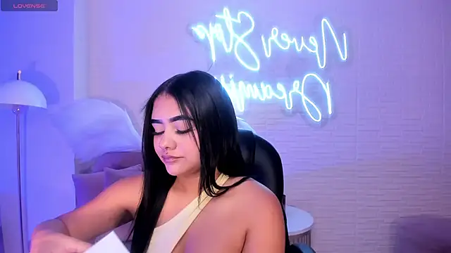 Snapshot of GabriellaLee chatting on 02-19-25, 03:06 GabriellaLee online show from 02-19-25, 03:06