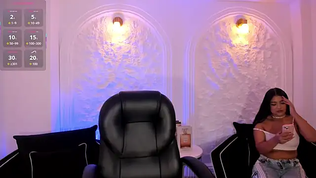 Snapshot of GabriellaLee chatting on 09-10-25, 03:06 GabriellaLee online show from 09-10-25, 03:06