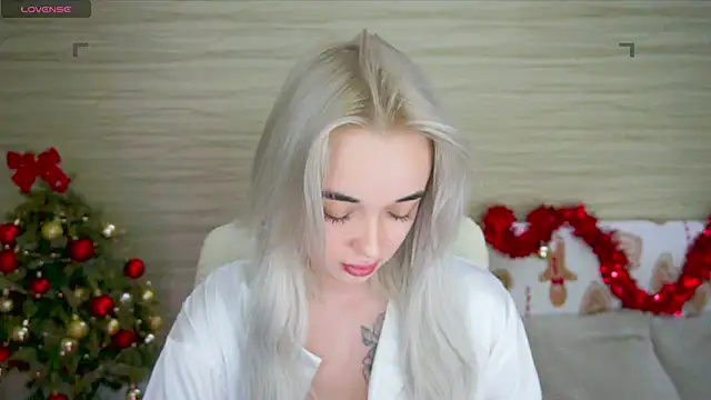 Ashley S online show from 12-29-24, 03:11