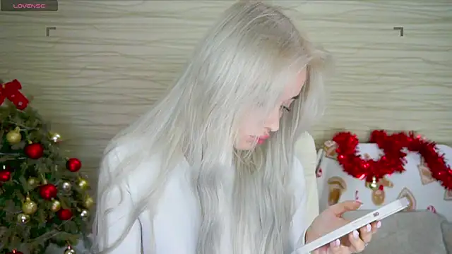 Ashley S online show from 12-30-24, 11:06