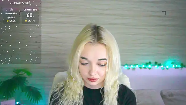 Ashley S online show from 10-28-25, 11:18