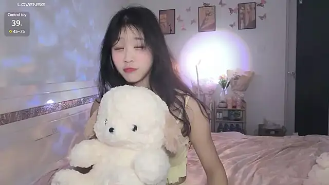 Luminous163 online show from 01-02-25, 03:40