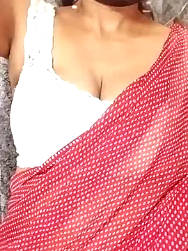 sophia600 online show from 12-12-24, 08:21