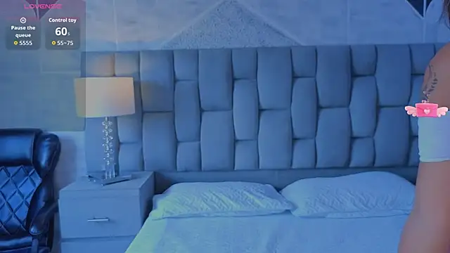 CoralRigan online show from 01-18-26, 02:43