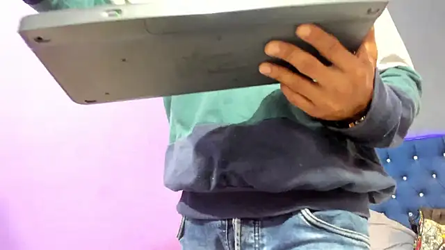 Salomon koude online show from 10-17-25, 07:27