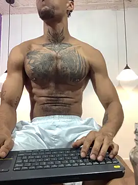 Salomon koude online show from 03-27-26, 04:07