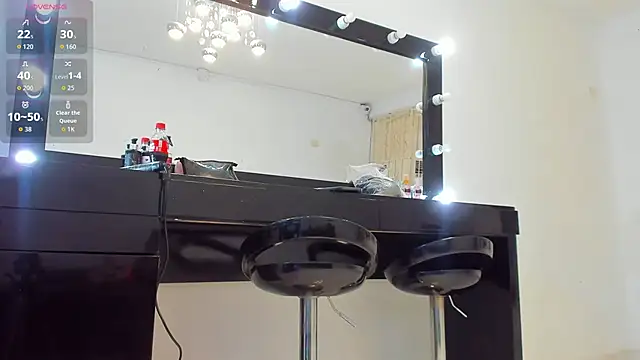 ElisabethMassey online show from 12-20-25, 05:53