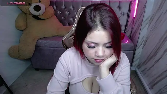 Snapshot of _Ambar72_b chatting on 03-01-25, 01:07  Ambar72 b online show from 03-01-25, 01:07