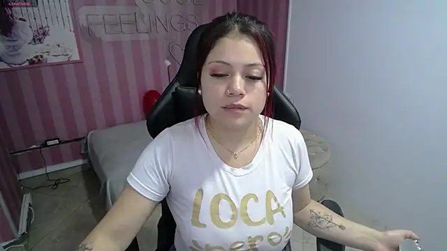 Snapshot of _Ambar72_b chatting on 03-11-25, 01:12  Ambar72 b online show from 03-11-25, 01:12