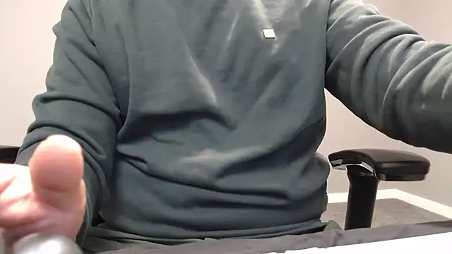 Snapshot of nimirole chatting on 10-14-25, 02:18 nimirole online show from 10-14-25, 02:18