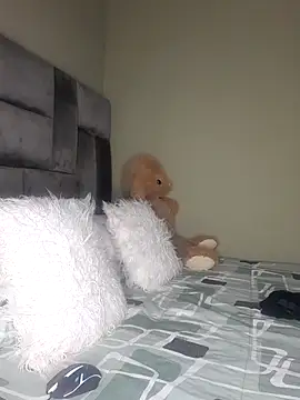 Snapshot of SlimRose24 chatting on 11-03-25, 01:40 SlimRose24 online show from 11-03-25, 01:40