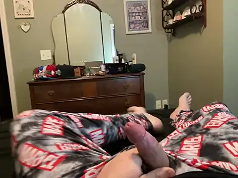 Snapshot of spanky10000 chatting on 11-06-25, 12:00 spanky10000 online show from 11-06-25, 12:00