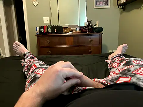 Snapshot of spanky10000 chatting on 12-03-25, 11:58 spanky10000 online show from 12-03-25, 11:58