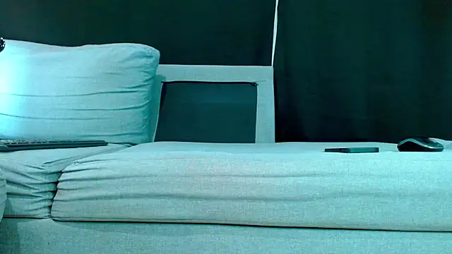 Danyer33 online show from 12-20-25, 03:46