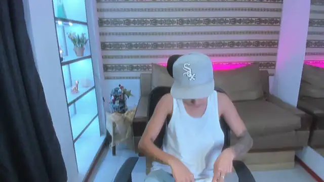 Snapshot of nova_sex01 chatting on 12-24-24, 01:28 nova sex01 online show from 12-24-24, 01:28