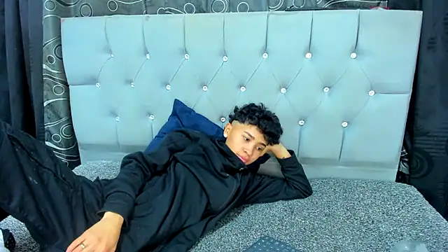 Snapshot of nova_sex01 chatting on 12-27-24, 10:23 nova sex01 online show from 12-27-24, 10:23