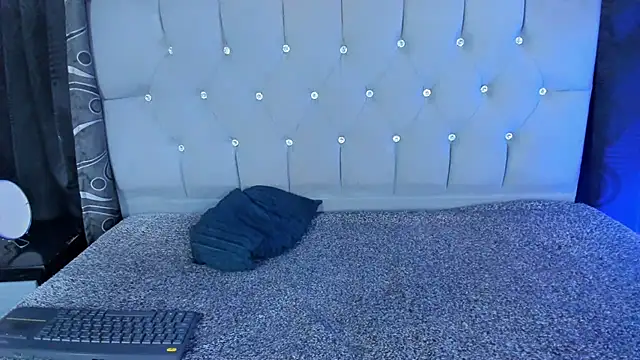 Snapshot of nova_sex01 chatting on 01-15-25, 07:15 nova sex01 online show from 01-15-25, 07:15