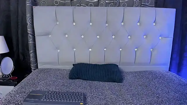 Snapshot of nova_sex01 chatting on 01-21-25, 06:33 nova sex01 online show from 01-21-25, 06:33