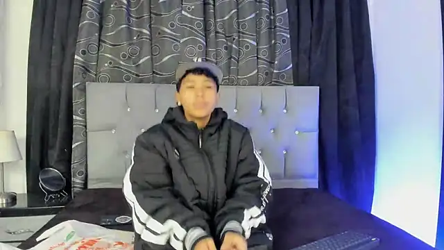 Snapshot of nova_sex01 chatting on 03-19-25, 05:08 nova sex01 online show from 03-19-25, 05:08