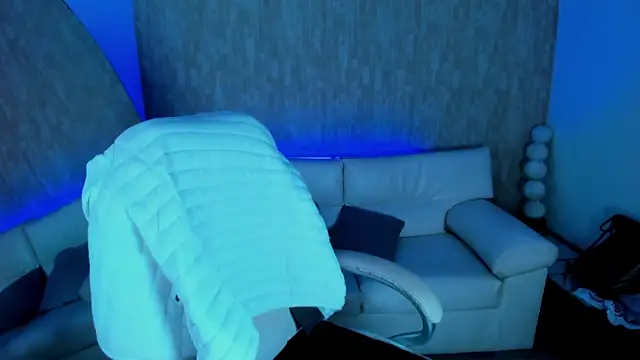 Snapshot of nova_sex01 chatting on 09-14-25, 04:44 nova sex01 online show from 09-14-25, 04:44