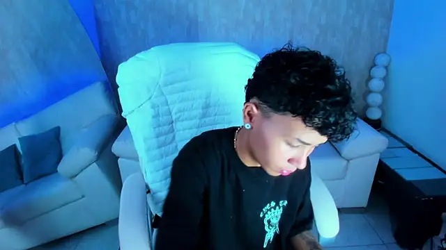 Snapshot of nova_sex01 chatting on 09-16-25, 04:13 nova sex01 online show from 09-16-25, 04:13