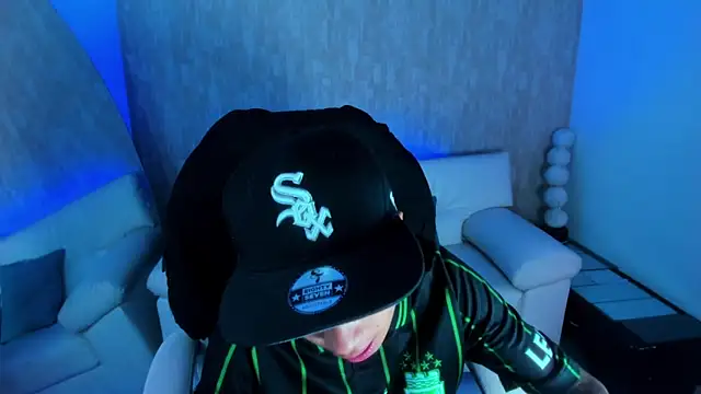 Snapshot of nova_sex01 chatting on 09-17-25, 03:41 nova sex01 online show from 09-17-25, 03:41