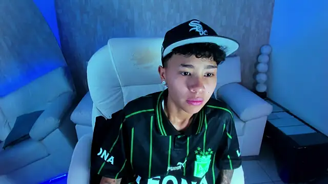 Snapshot of nova_sex01 chatting on 09-18-25, 04:03 nova sex01 online show from 09-18-25, 04:03