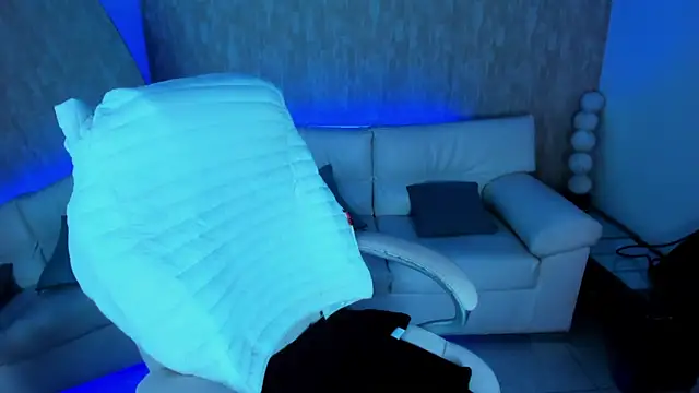 Snapshot of nova_sex01 chatting on 09-19-25, 04:58 nova sex01 online show from 09-19-25, 04:58