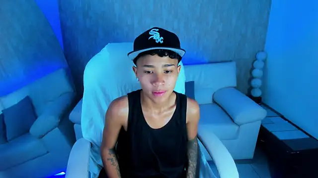 Snapshot of nova_sex01 chatting on 09-30-25, 04:06 nova sex01 online show from 09-30-25, 04:06