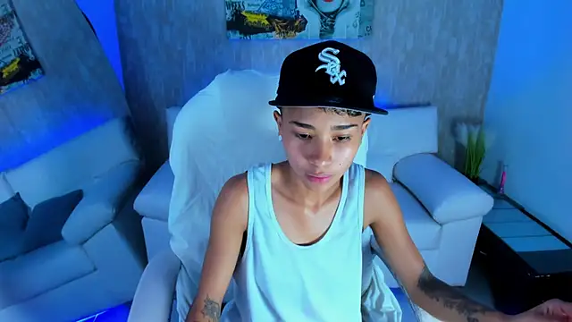 Snapshot of nova_sex01 chatting on 10-16-25, 04:02 nova sex01 online show from 10-16-25, 04:02