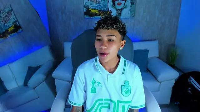 Snapshot of nova_sex01 chatting on 10-21-25, 04:46 nova sex01 online show from 10-21-25, 04:46